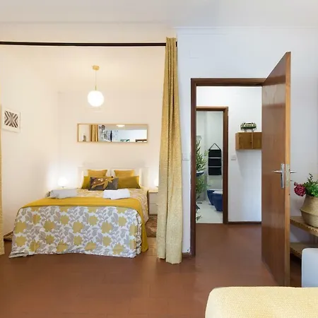 2 Comfy Bright Flats With Netflix Apartment