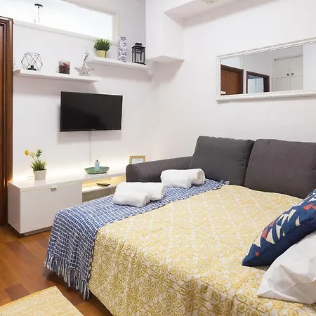 Apartment 2 Comfy Bright Flats With Netflix Porto
