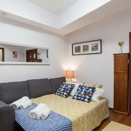 2 Comfy Bright Flats With Netflix * Πόρτο