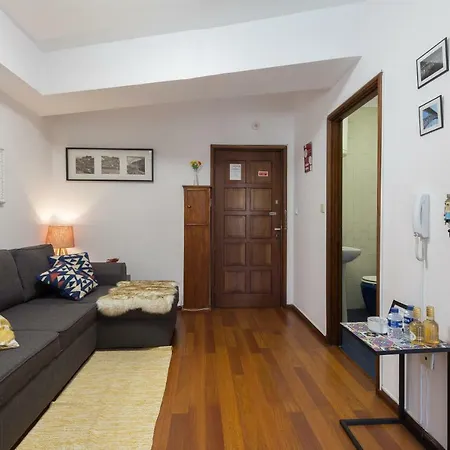 2 Comfy Bright Flats With Netflix * Πόρτο