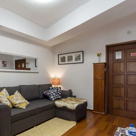 2 Comfy Bright Flats With Netflix Oporto